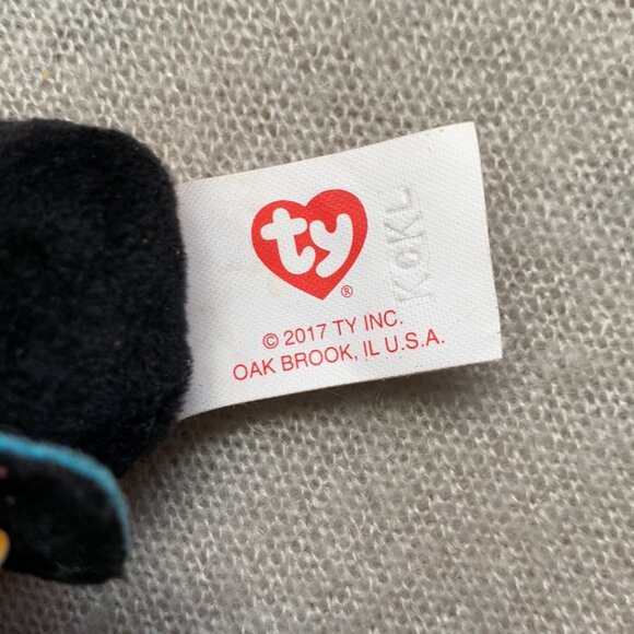 NWT - TY - Teenie Beanie BOOs - Waddle - black and white penguin - Picture 5 of 6
